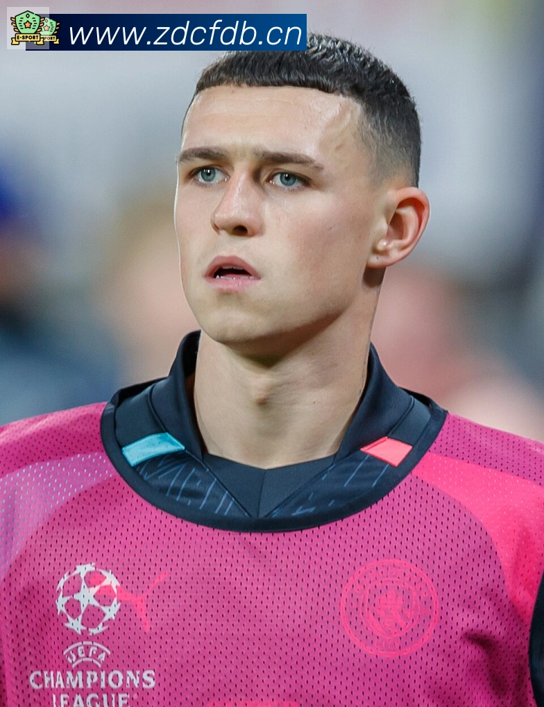 劳塔罗·马丁内斯